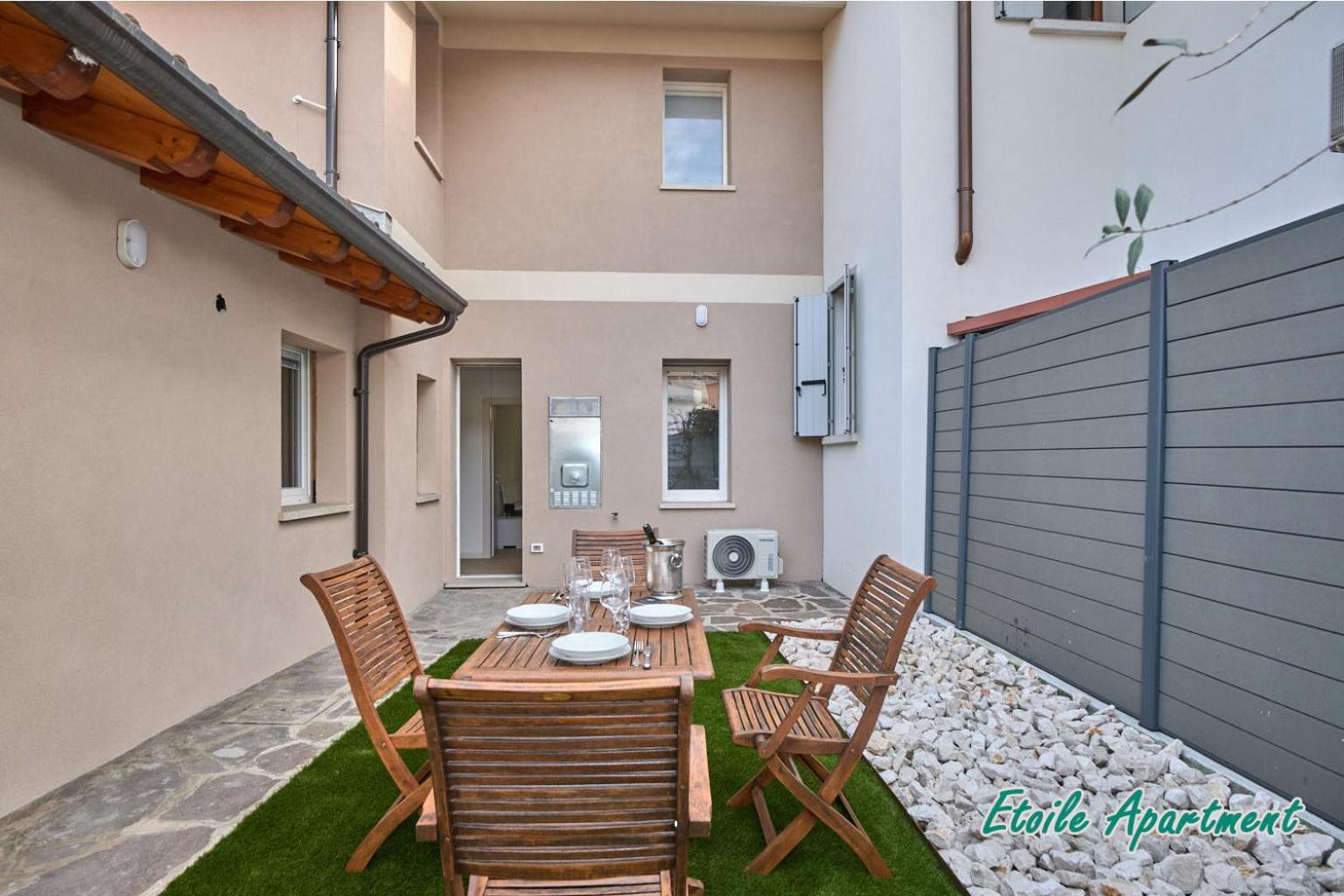 Casa Monique Apartments Desenzano del Garda Extérieur photo